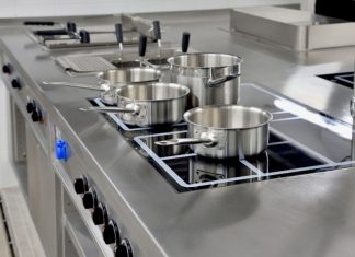 מטבחי חוץ וציוד מקצועי לחוויית בישול מושלמת