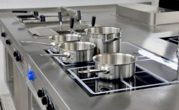 מטבחי חוץ וציוד מקצועי לחוויית בישול מושלמת