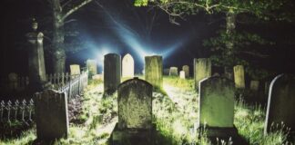 בחירת המצבה המושלמת: מצבות אבן טבעית, קבלני מצבות ומצבות שיש